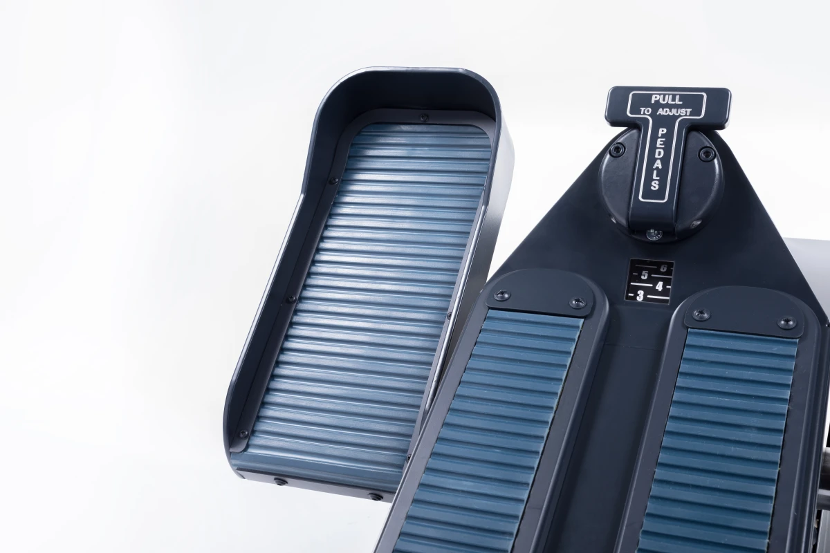 FSC A320 rudder pedals above cpt detail pedal