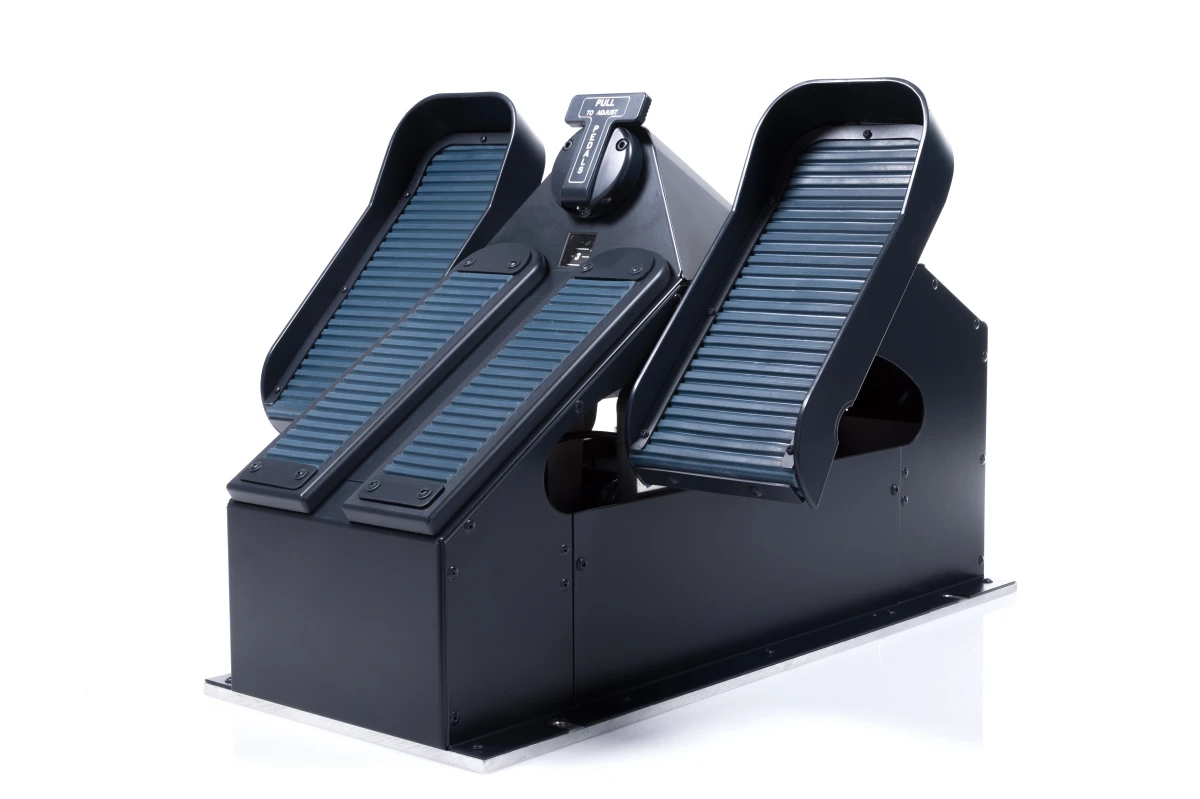 FSC A320 rudder pedals above fo front main