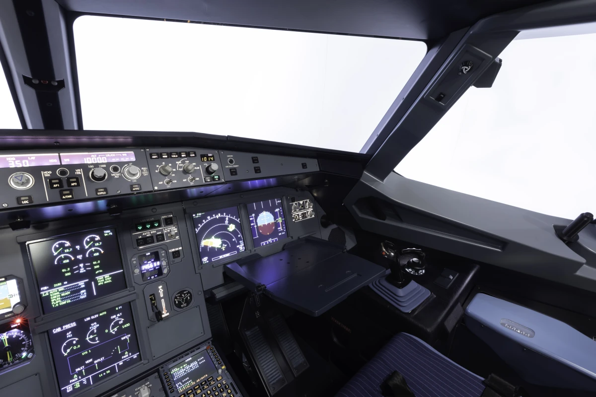 FSC A320 turnkey professional cockpit first officer point of view