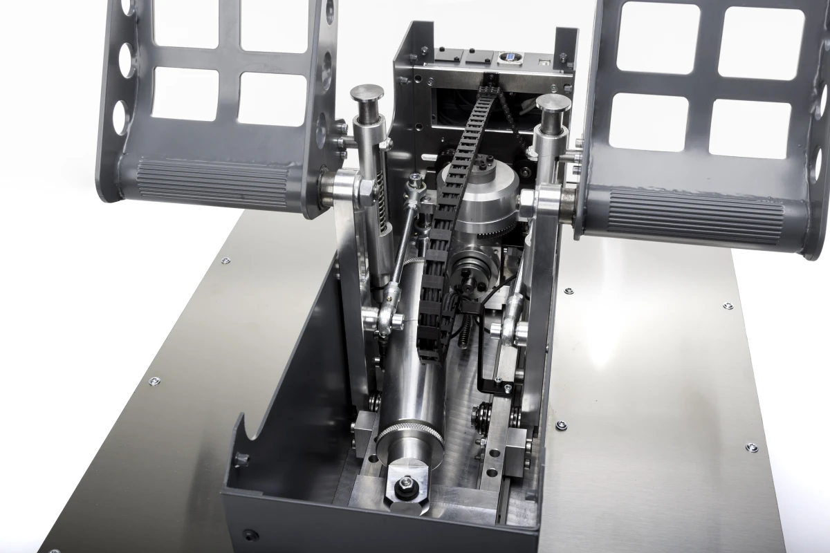 FSC B737 rudder pedals captain internal mechanism