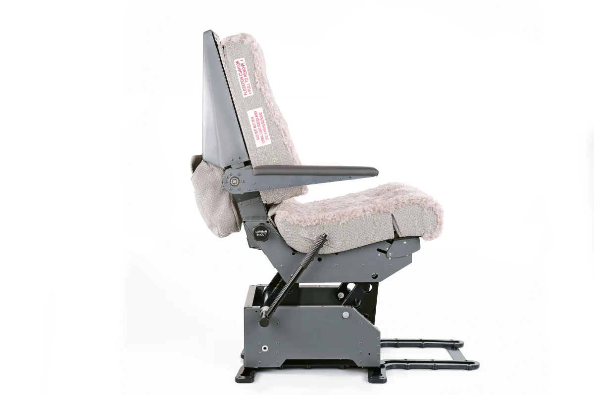 FSC B737 seat with jrails fo armrest in position