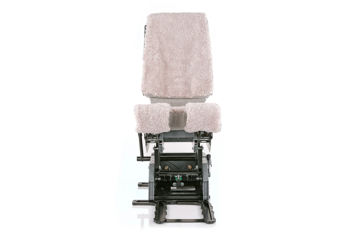 FSC B737 seat with jrails fo armrests up front view