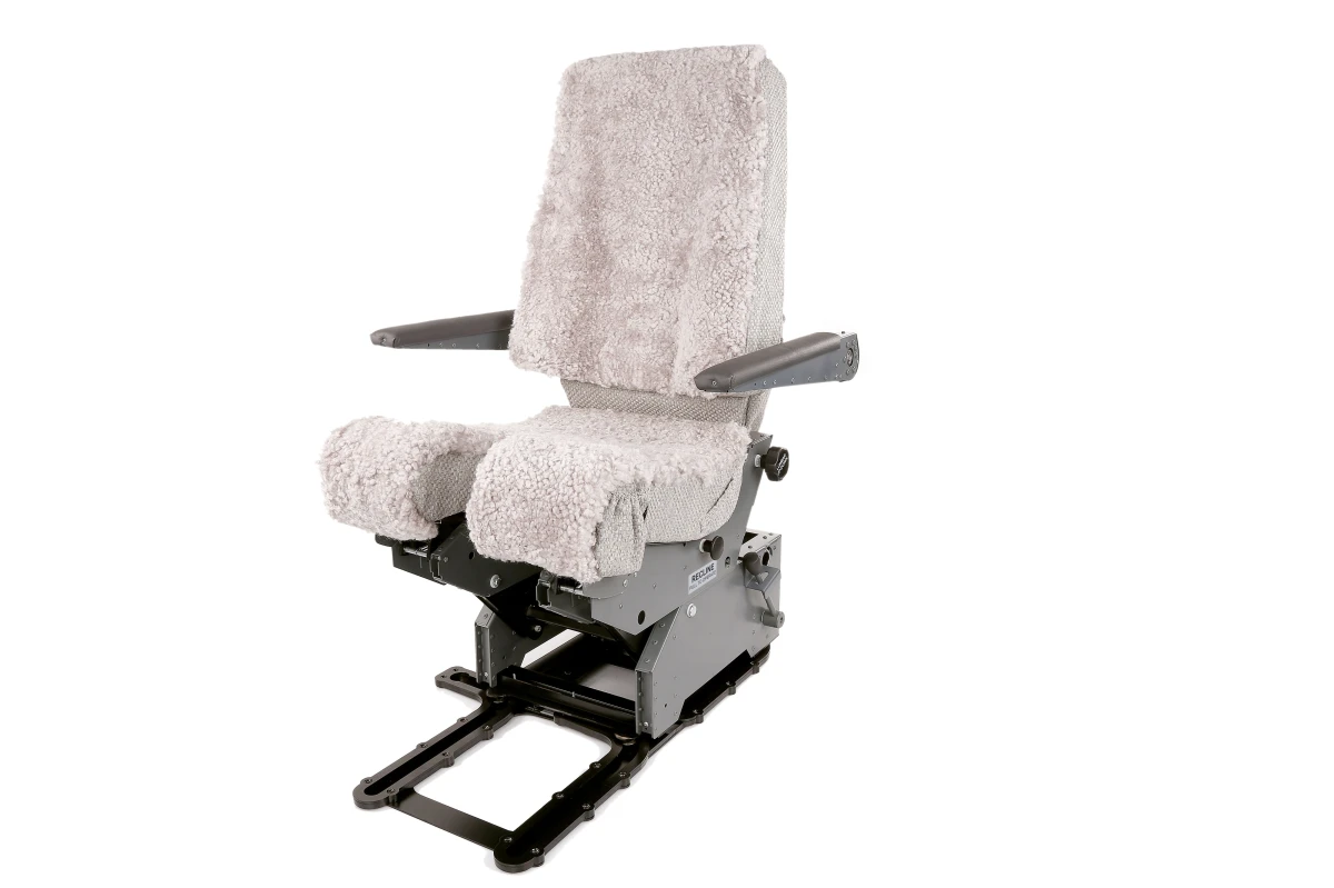 FSC B737 seat with jrails fo main