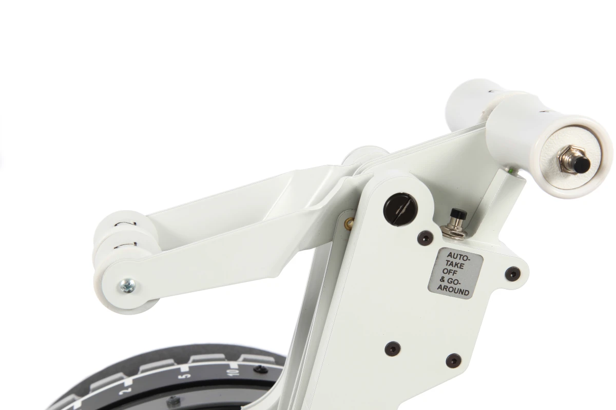 FSC B737NG TQ PRO metal reverse levers down