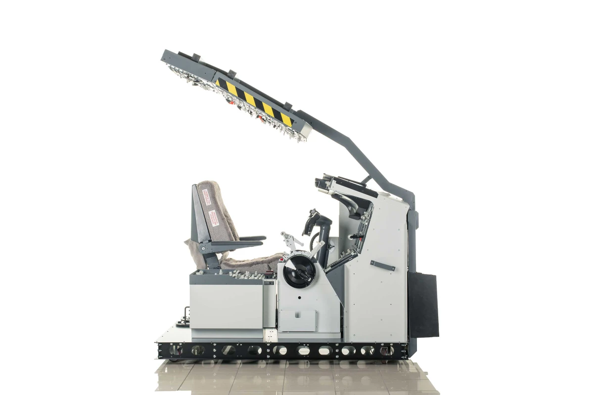 FSC B737NG single seat trainer lateral view