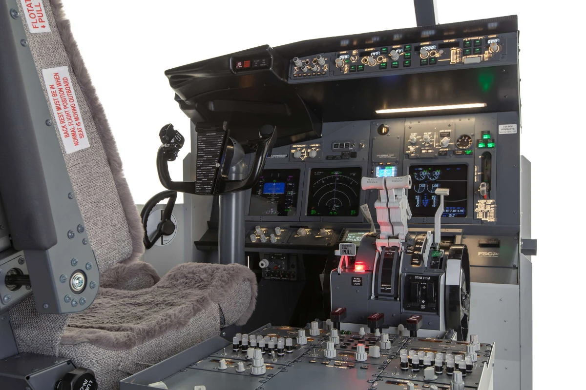 FSC B737NG single seat trainer seat, pedestal, TQ, yoke and mip