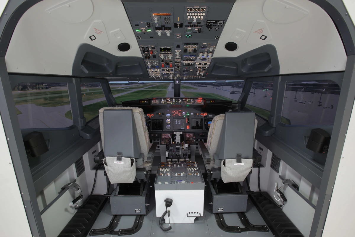 FSC B737NG turnkey professional flight simulator visual system with projectors