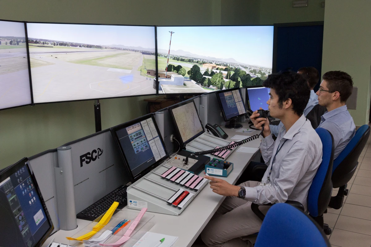 FSC FISO ATC simulator air traffic control many students involved