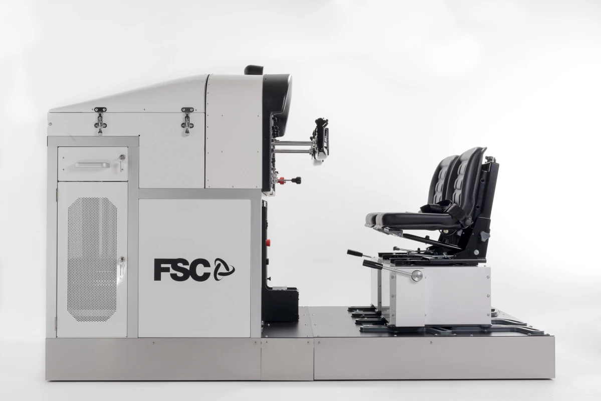 FSC MTGS332 cessna C182 general aviation control loading rudder pedals and yoke lateral view