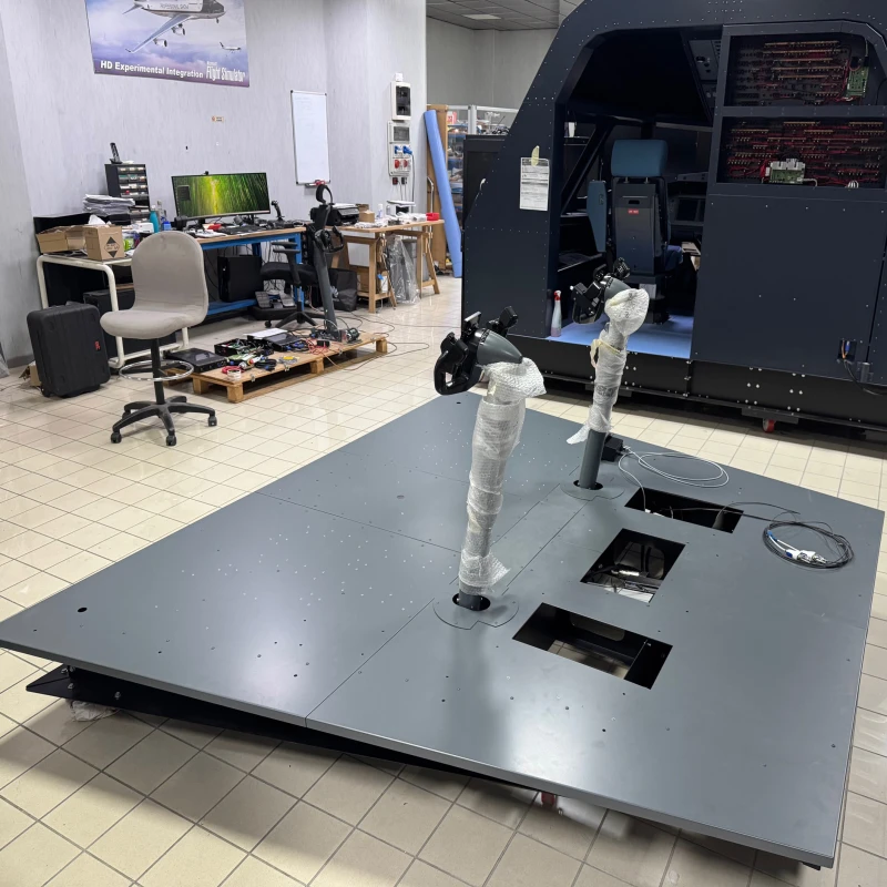Floor with dual yoke motorized